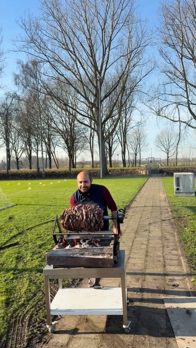 Cağ Kebab op Locatie